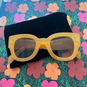 Cute Retro UO Sunnies